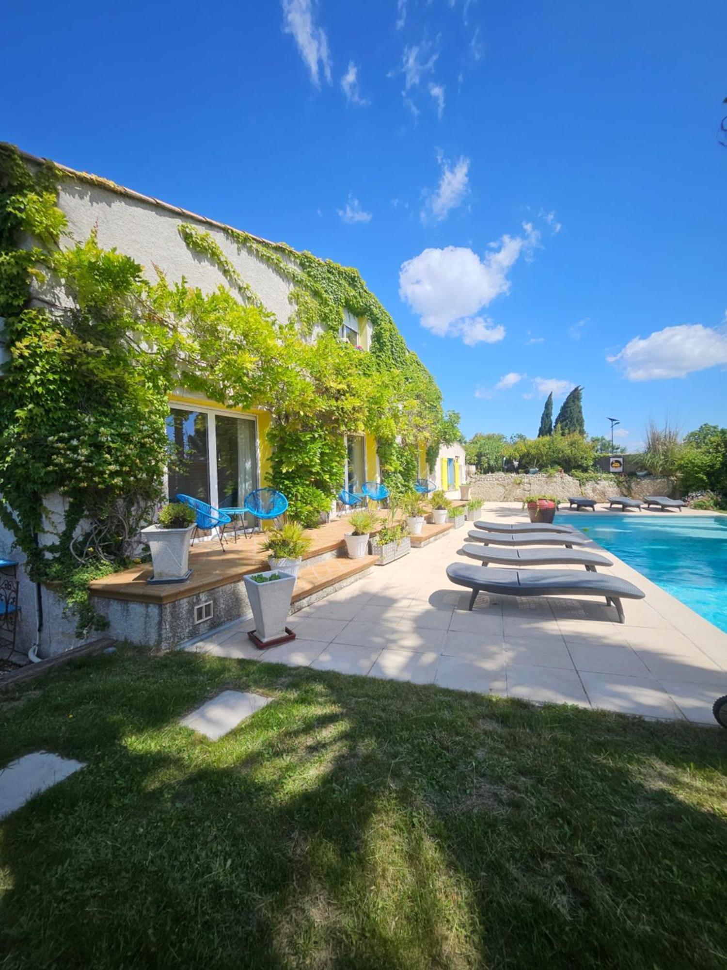 Belle Villa Lespignan Exterior photo