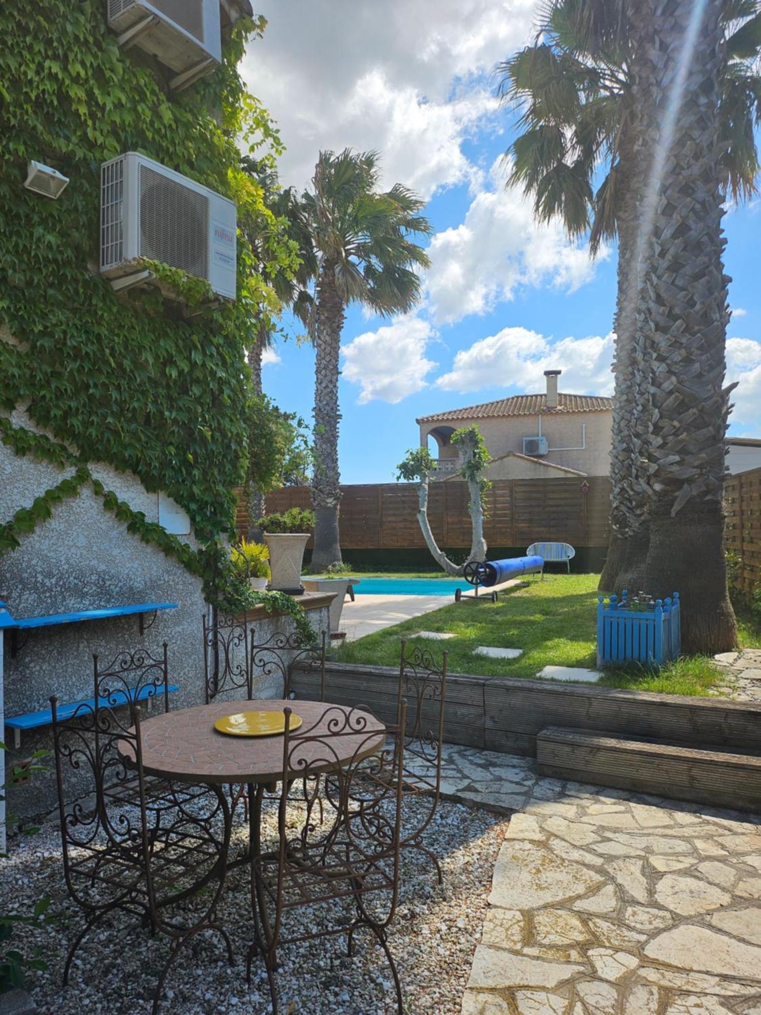 Belle Villa Lespignan Exterior photo